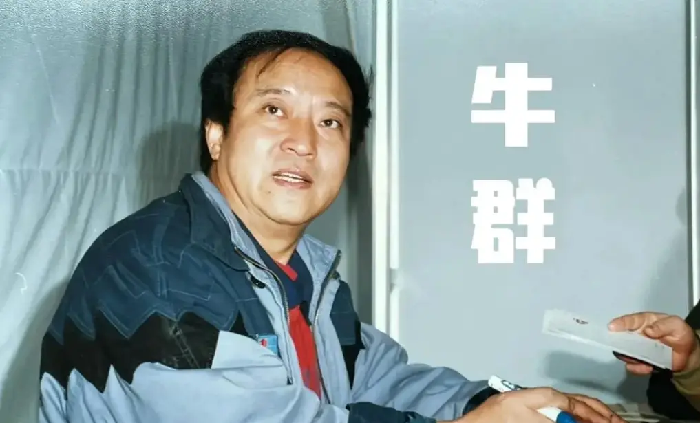 满面沧桑！75岁的牛群独居北京廉价小区，看到有人拍摄冷脸离去_满面沧桑！75岁的牛群独居北京廉价小区，看到有人拍摄冷脸离去_